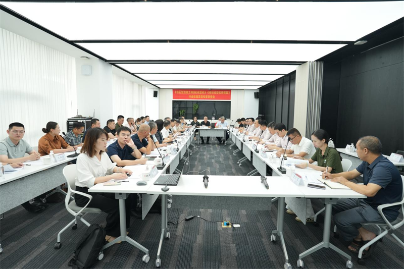 Ó dhéantúsaíocht go déantúsaíocht 