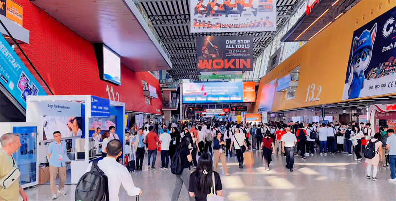 D'éirigh le QGM páirt a ghlacadh sa 138ú Canton Fair agus léirigh sé a chumas déantúsaíochta cliste